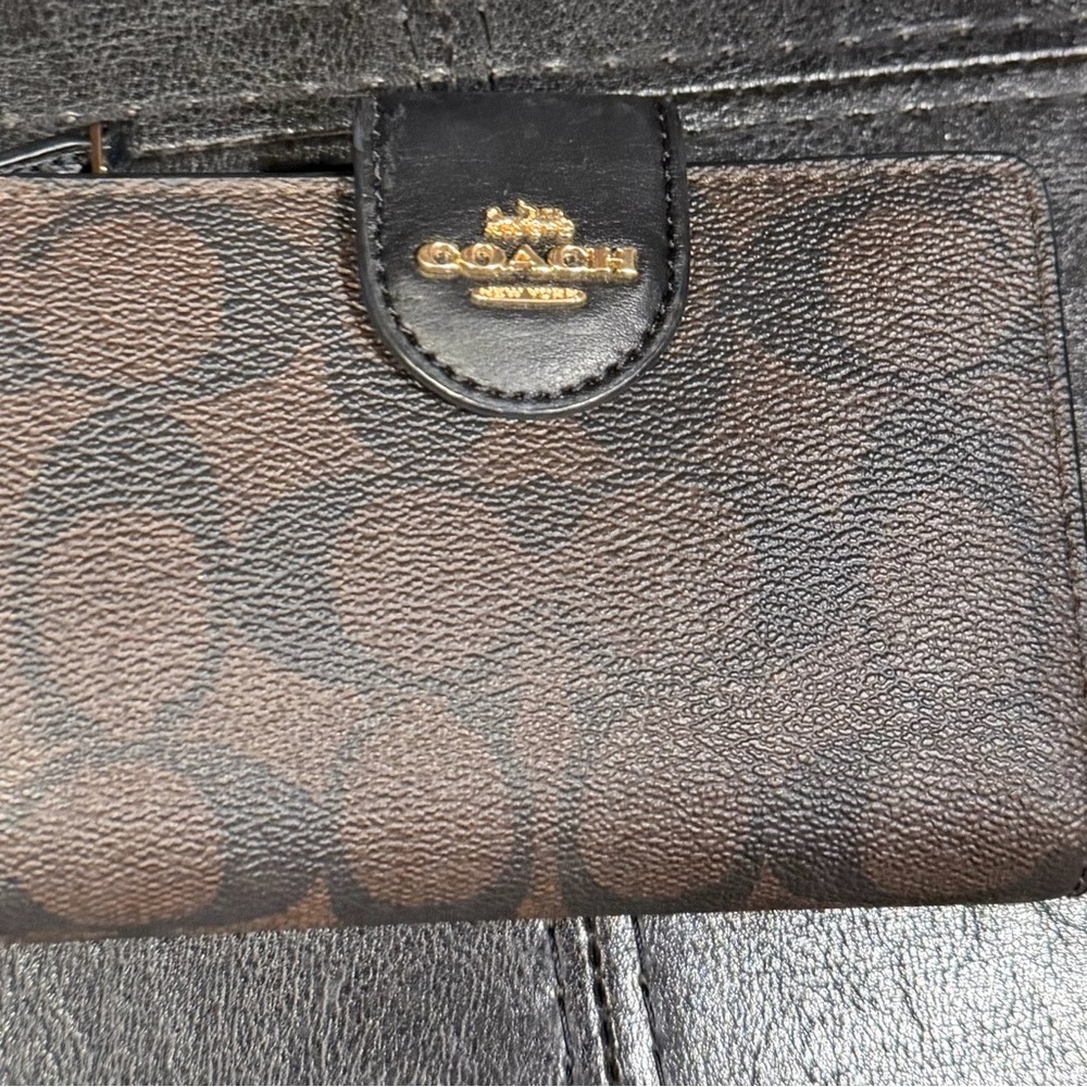 Coach Signature Brown Black Small Wallet